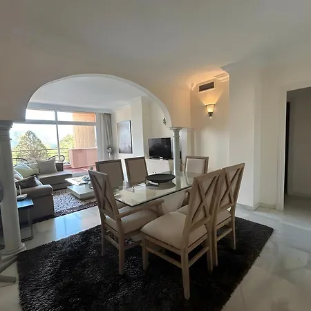 Magna Apartment